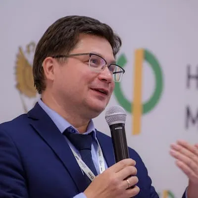 Михаил Шевелев