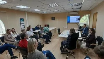 Проведение бесед в трудовых коллективах предприятий и организаций