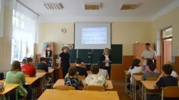 Викторина по финансовой грамотности в рамках эстафеты «Мои финансы» в донецкой школе №13