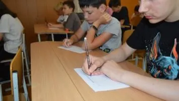 Викторина по финансовой грамотности в рамках эстафеты «Мои финансы» в донецкой школе №13
