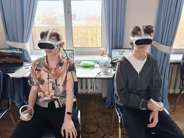 VR-квиз "Все о финансах" в Колледже предпринимательства  № 11, 11.04.2025