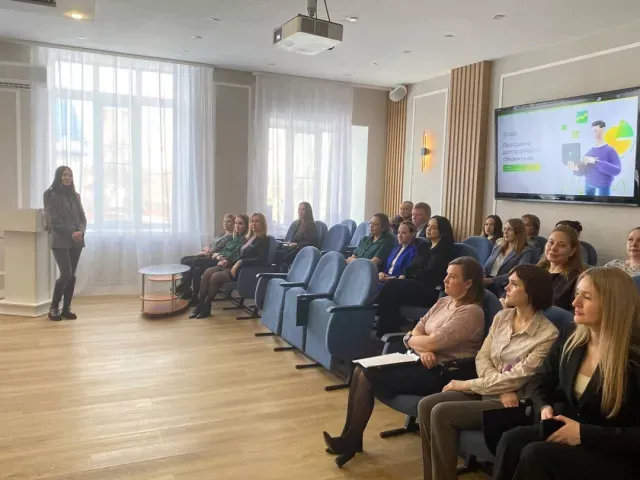 Урок финансовой грамотности в рамках тематического этапа "Сберегай и приумножай" Всероссийской просветительской эстафеты "Мои финансы"